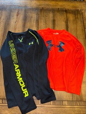 Under Armour Navy & Bright Orange Boys' Long Sleeve Performance Tops